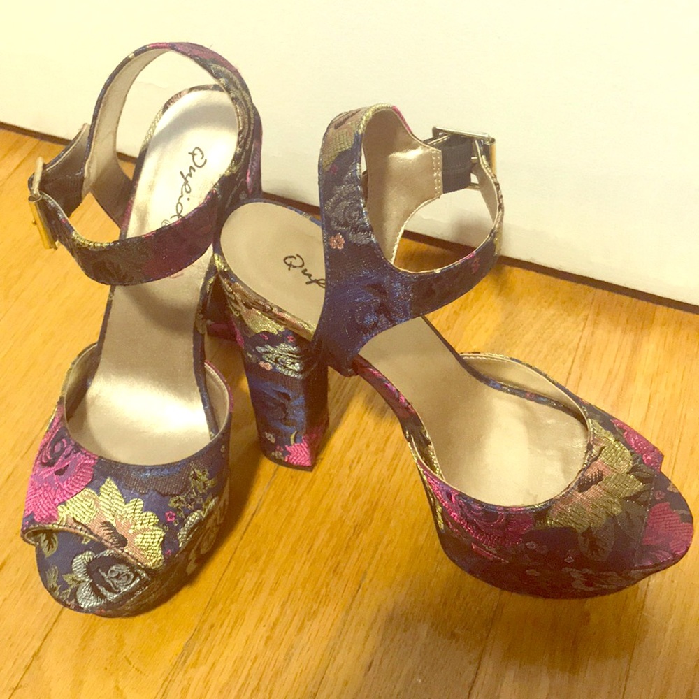 hight heals sandals